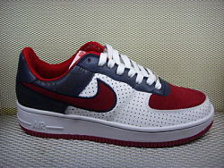 NIKE AIR FORCE 1