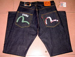 EVISU HERITAGE EMBOSSED JEAN 